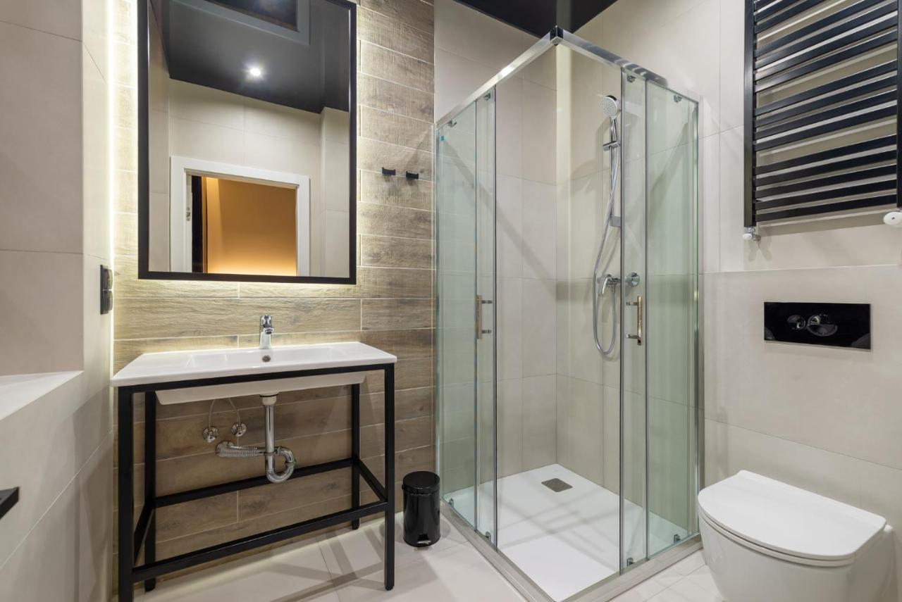 Standard Double Room,1006721575:JPEG